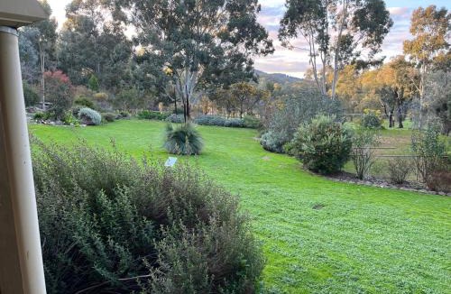 Warrenbayne Apartment | Rainbow Valley Bunkhouse