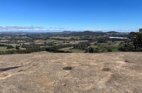 Warrenbayne Apartment | Rainbow Valley Bunkhouse