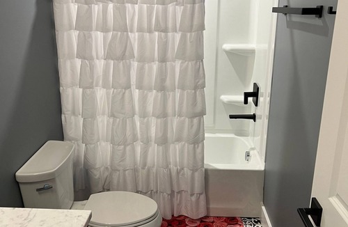 Bellefontaine Apartment | RainbowRow~The Caliente Flat