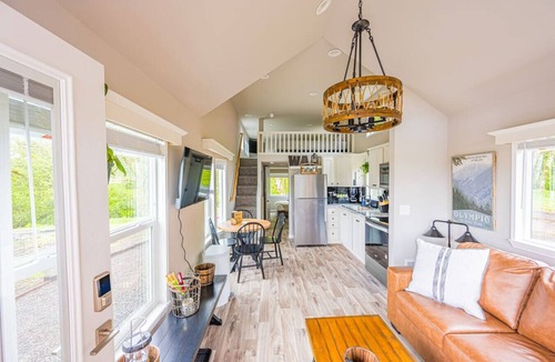 Forks House | Rainforest Tiny Home Retreat #19