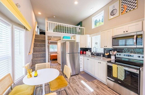 Forks House | Rainforest Tiny Home Retreat #28