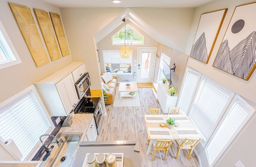 Forks Cabin | Rainforest Tiny Home Retreat: Nordic