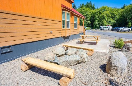 Forks House | Rainforest Tiny Home Retreat #25 Enchanted