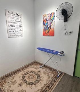 Asam Kumbang House | Raintown House