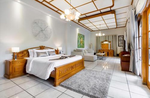 Yogyakarta House | Raintree Boutique Villa & Gallery