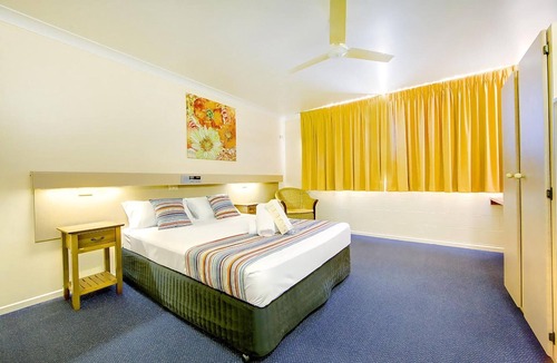 Hermit Park Hotel | Raintree Motel