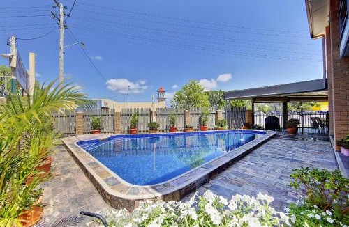 Hermit Park Hotel | Raintree Motel