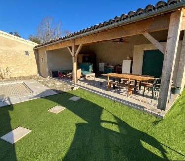 Lectoure House | Raiv