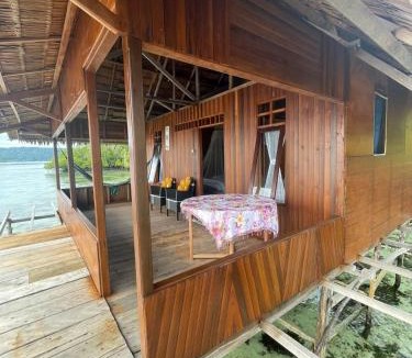 Sawinggrai House | Raja Ampat Holidays