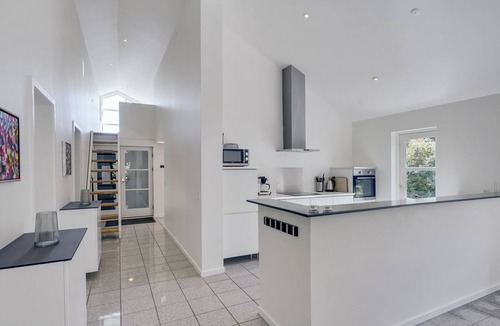 Hou House | "Ralda" - 590m from the sea by Interhome