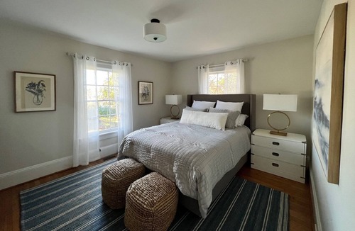 Downtown Cottage | Raleigh home close to Down town in Historic Mordecai.