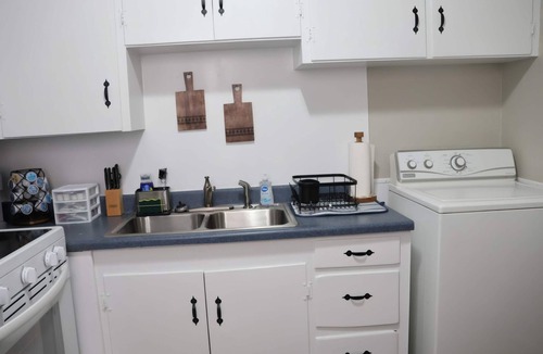 Ralls Apartment | Ralls 2BR: Kitchen, Washer, 40m Digital Galaxy