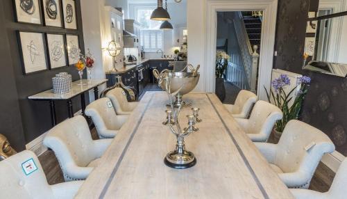 Moffat House | Ram Lodge