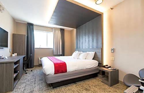 Co-op City Hotel | Ramada by Wyndham Bronx