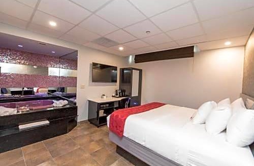 Co-op City Hotel | Ramada by Wyndham Bronx