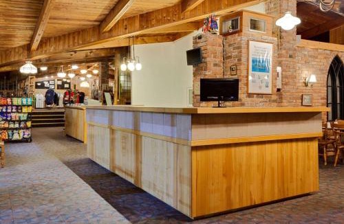 Gananoque Hotel | Ramada by Wyndham 1000 Islands Gananoque