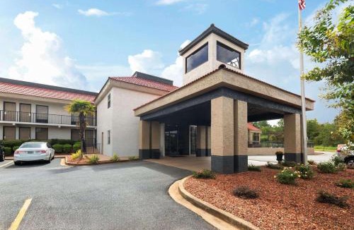 Bainbridge Hotel | Ramada by Wyndham Bainbridge