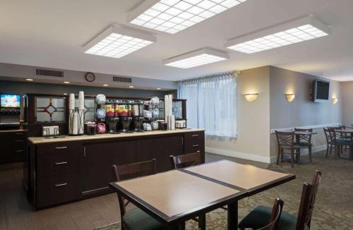 Neponset - Port Norfolk Hotel | Ramada by Wyndham Boston