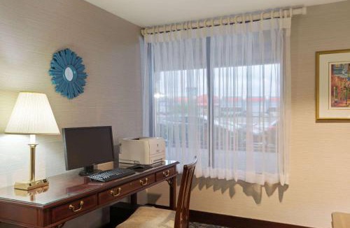 Neponset - Port Norfolk Hotel | Ramada by Wyndham Boston