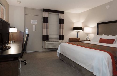 Neponset - Port Norfolk Hotel | Ramada by Wyndham Boston