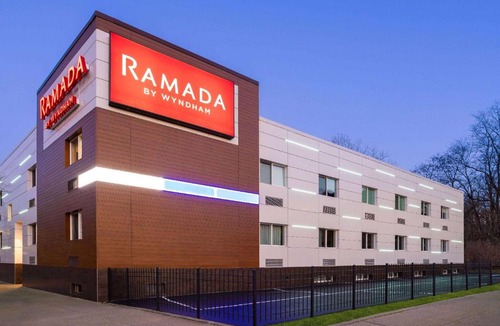 Co-op City Hotel | Ramada by Wyndham Bronx