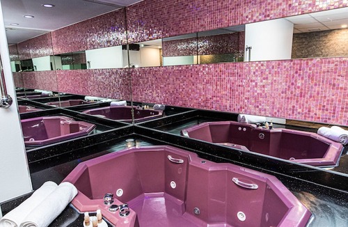 Co-op City Hotel | Ramada by Wyndham Bronx