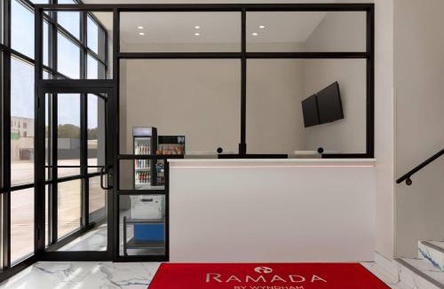 Crown Heights Hotel | Ramada by Wyndham Brooklyn Empire Blvd