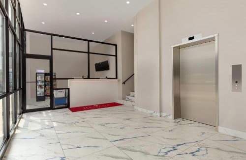 Crown Heights Hotel | Ramada by Wyndham Brooklyn Empire Blvd