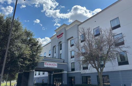 Burkburnett Hotel | Ramada by Wyndham Burkburnett - Wichita Falls