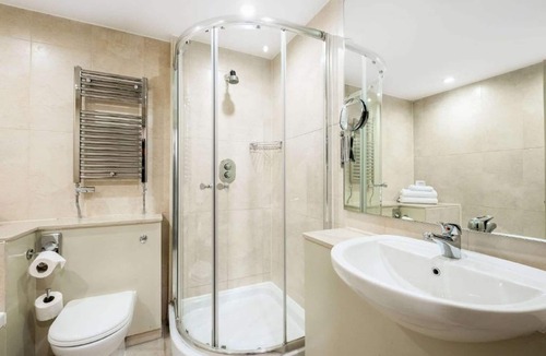 Cheltenham Hotel | Ramada by Wyndham Cheltenham