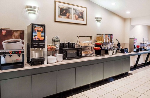 Columbia Hotel | Ramada by Wyndham Columbia