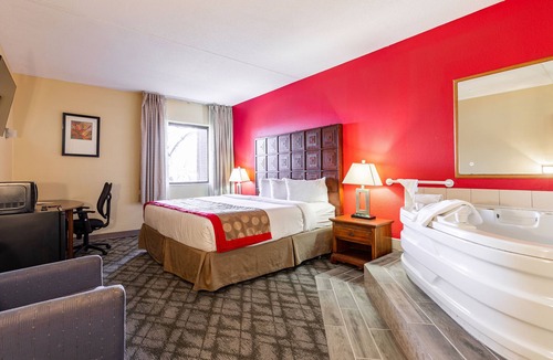 Columbus Hotel | Ramada by Wyndham Columbus North