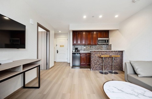 Flushing Chinatown Hotel | Ramada by Wyndham Flushing Queens