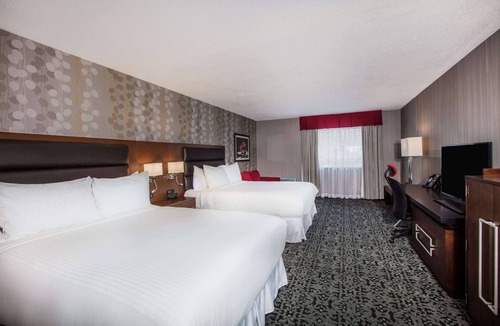 Jacksons Point Hotel | Ramada by Wyndham Jacksons Point