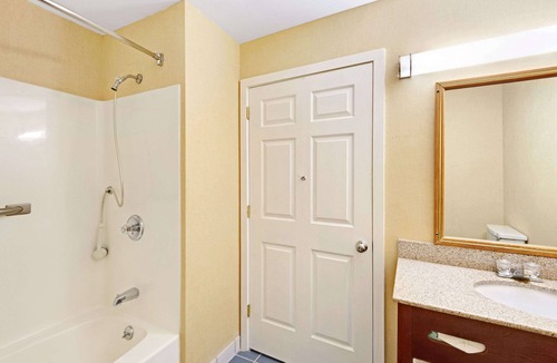 Kittery Hotel | Ramada by Wyndham Kittery