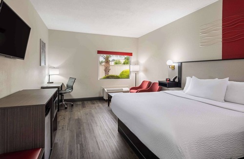 Locust Grove Hotel | Ramada by Wyndham Locust Grove