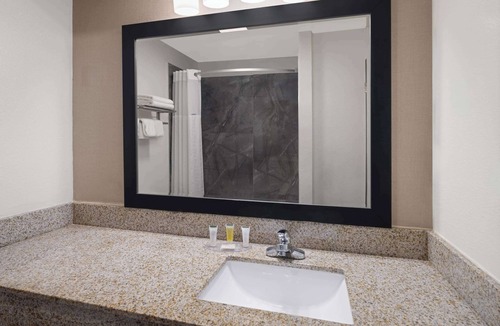 Locust Grove Hotel | Ramada by Wyndham Locust Grove