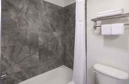 Locust Grove Hotel | Ramada by Wyndham Locust Grove