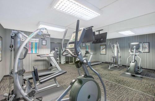 Grand Island Hotel | Ramada by Wyndham Midtown Grand Island