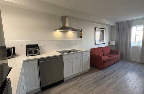 Miramichi Hotel | Ramada by Wyndham Miramichi New Brunswick