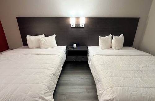 Natrona Hotel | Ramada by Wyndham New Kensington