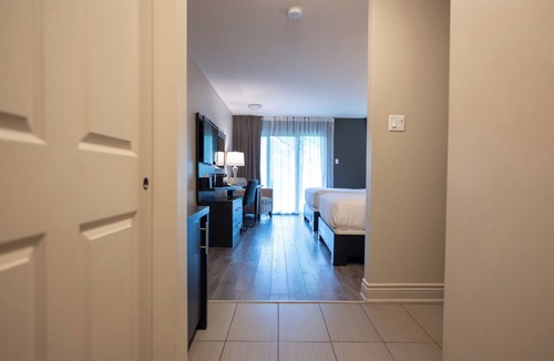 Ottawa Division Hotel | Ramada by Wyndham Ottawa On The Rideau