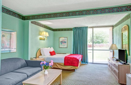 Parsippany Hotel | Ramada by Wyndham Parsippany