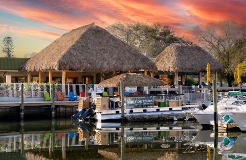 Whitfield Hotel | Ramada by Wyndham Sarasota Waterfront