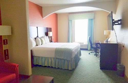 Hewitt Hotel | Ramada by Wyndham South Waco