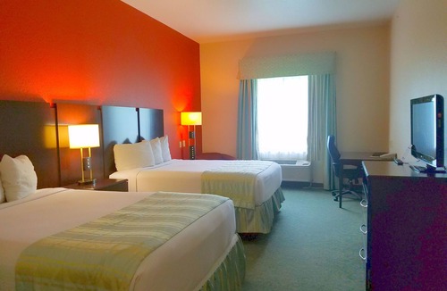 Hewitt Hotel | Ramada by Wyndham South Waco