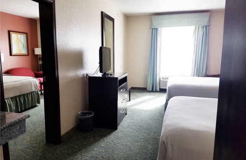 Hewitt Hotel | Ramada by Wyndham South Waco