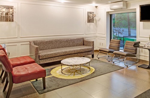 Willowbrook Hotel | Ramada by Wyndham Staten Island