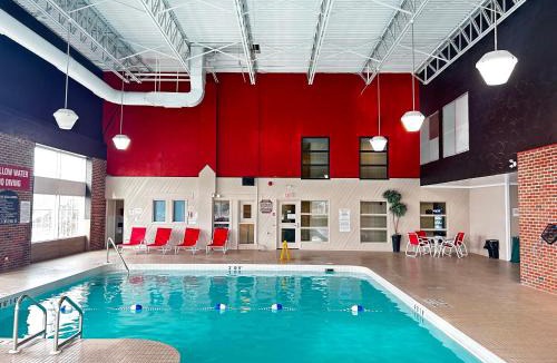 Trenton Hotel | Ramada by Wyndham Trenton