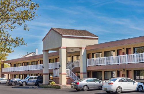 Pleasantville Hotel | Ramada by Wyndham West Atlantic City
